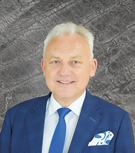 Dr Marek Borkiewicz